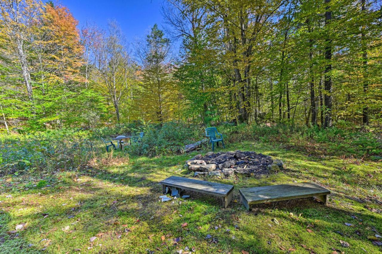 Remote Cabin With Fire Pit 3 Miles To Stowe Mtn! Exterior foto